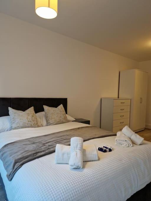 Modern-New Build Apartment In Birmingham Dış mekan fotoğraf